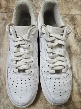 Nike Air Men's White Low-Top Leather Sneakers